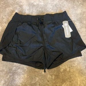 Daisy Fuentes athletic shorts